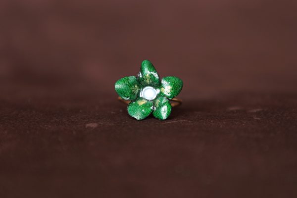 bague, fleur, vert, perle de culture, golled filled, cuir, l'Âge du Cuir, maroquinerie artisanale, Dordogne, France
