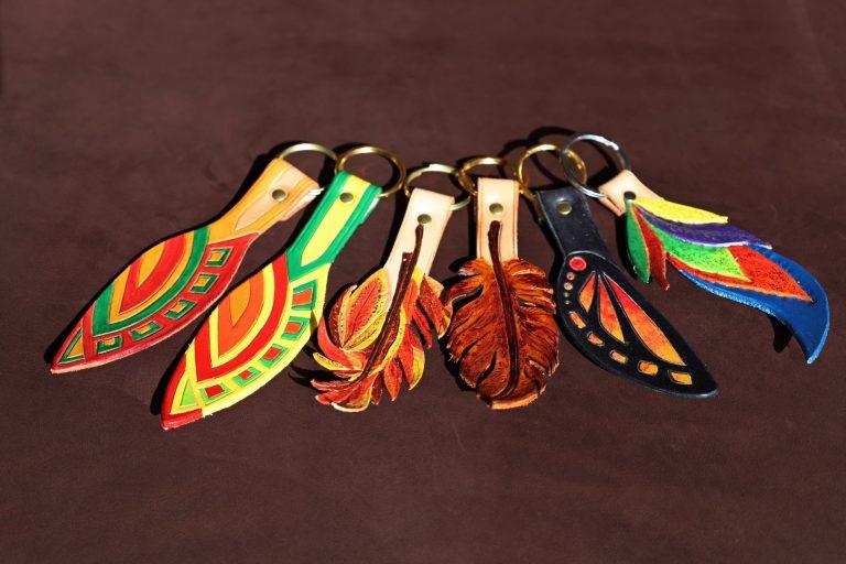 porte-clefs, porte-clés, cuir, cuir à tannage végétal, artisanat, l'Âge du Cuir, France