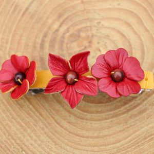 Barrette fleur avec 3 fleurs rouges