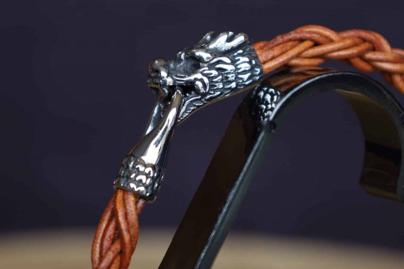 bracelet dragon marron clair, cuir végétal, l'âge du cuir, maroquinerie artisanale, Dordogne, France