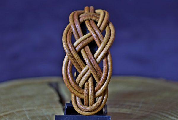 bracelet nœud marin marron clair, l'âge du cuir, maroquinerie artisanale, Dordogne, France