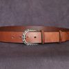 ceinture cuir femme Torine 34C marron havane, tannage végétal, l'Âge du Cuir, maroquinerie artisanale éthique et responsable, fabrication française, Dordogne