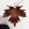 boucle d oreille feuille marron chocolat grand format, , tannage végétal, l'âge du cuir, maroquinerie artisanale éthique et responsable, dordogne, france