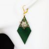 boucle d oreille verte noel flocon de neige sur losange, tannage végétal, l'âge du cuir, maroquinerie artisanale éthique et responsable, dordogne, france