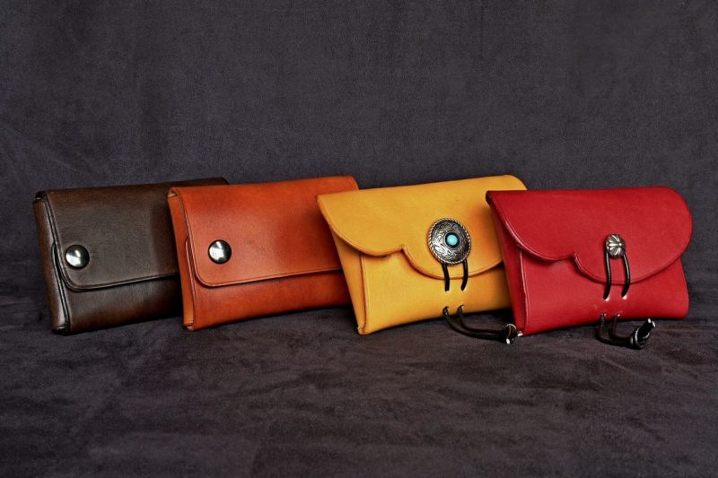 porte carte personnalisé ceinture, tannage végétal, l'Âge du Cuir , maroquinerie éthique et responsable française, Dordogne