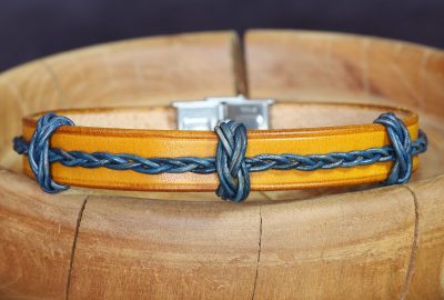 bracelet viking jaune bleu 3 perles tressées Haflogi, tannage végétal, l'âge du cuir, maroquinerie artisanale éthique et responsable, Dordogne, France