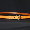 ceinture fine femme Rotonda, cognac, tannage végétal, l'Âge du Cuir, maroquinerie artisanale éthique et responsable, fabrication française, Dordogne