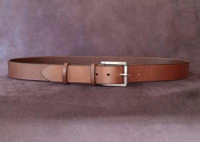 ceinture homme robuste Verken marron havane, tannage végétal, l'Âge du Cuir, maroquinerie artisanale éthique et responsable, fabrication française, Dordogne