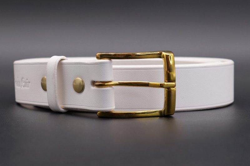 ceinture française blanche Montfort, tannage végétal, l'Âge du Cuir, maroquinerie artisanale éthique et responsable, fabrication française, Dordogne